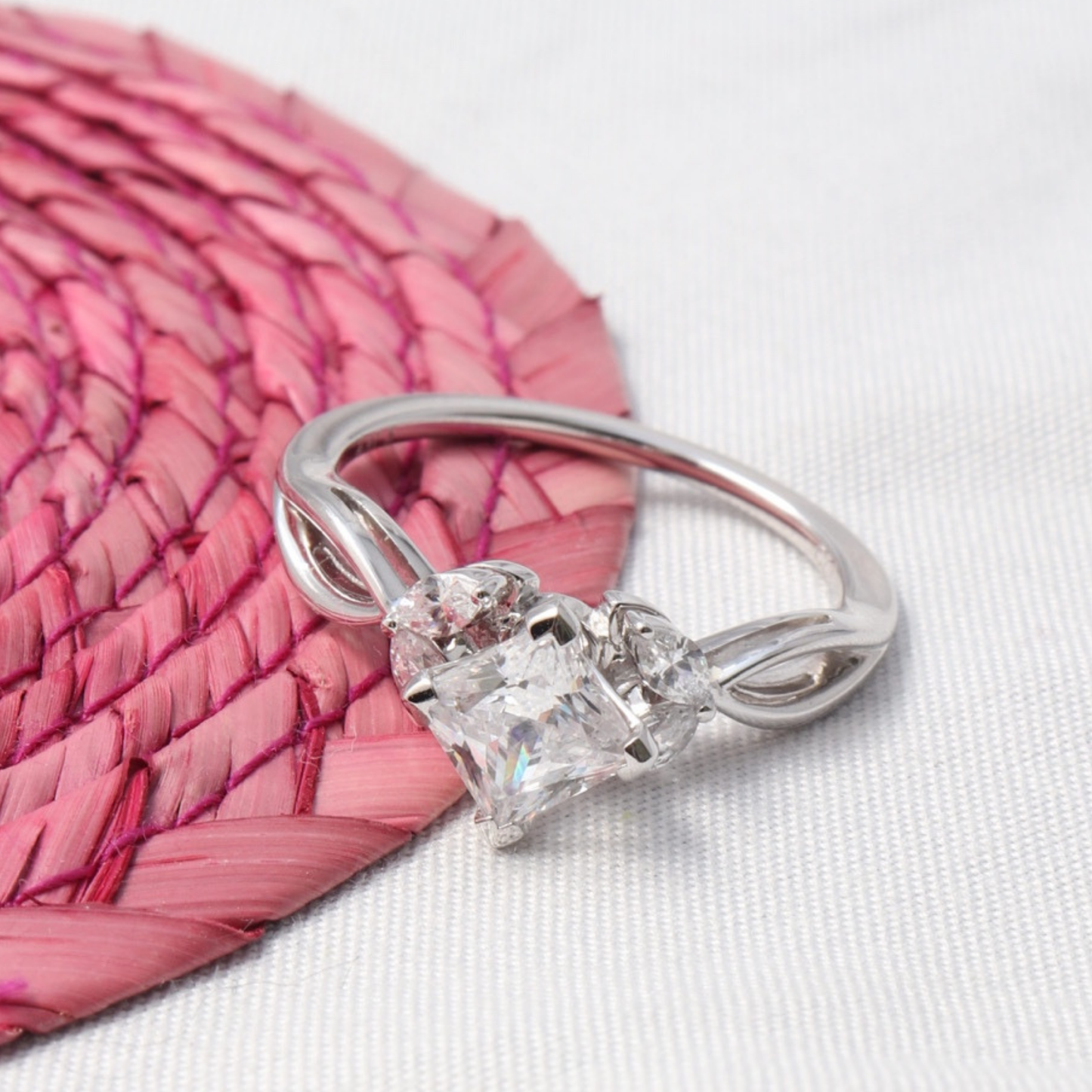 Wonder - Diamond Engagement Ring