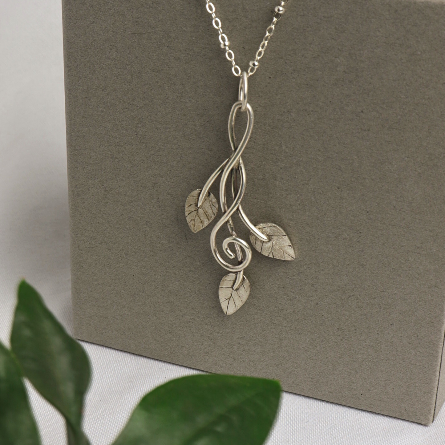 Elven Vines Pendant