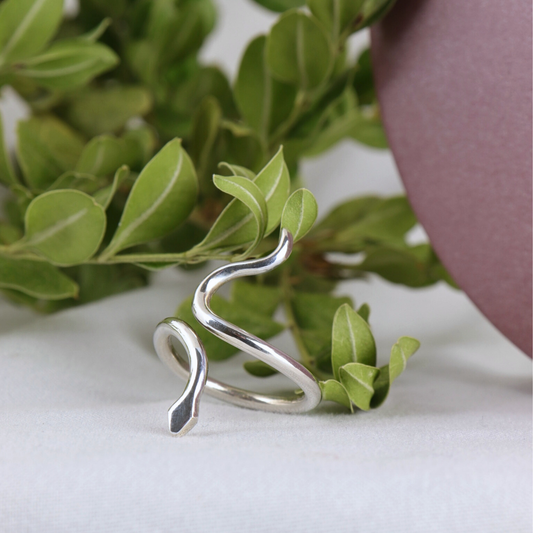 Viper Ring