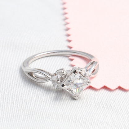 Wanderer - Diamond Accented Engagement Ring