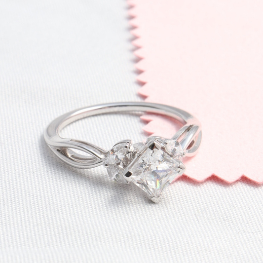 Wanderer - Diamond Accented Engagement Ring